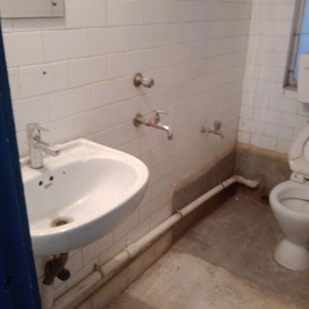 P-24A Cit Road Villa Kolkata Bagian luar foto